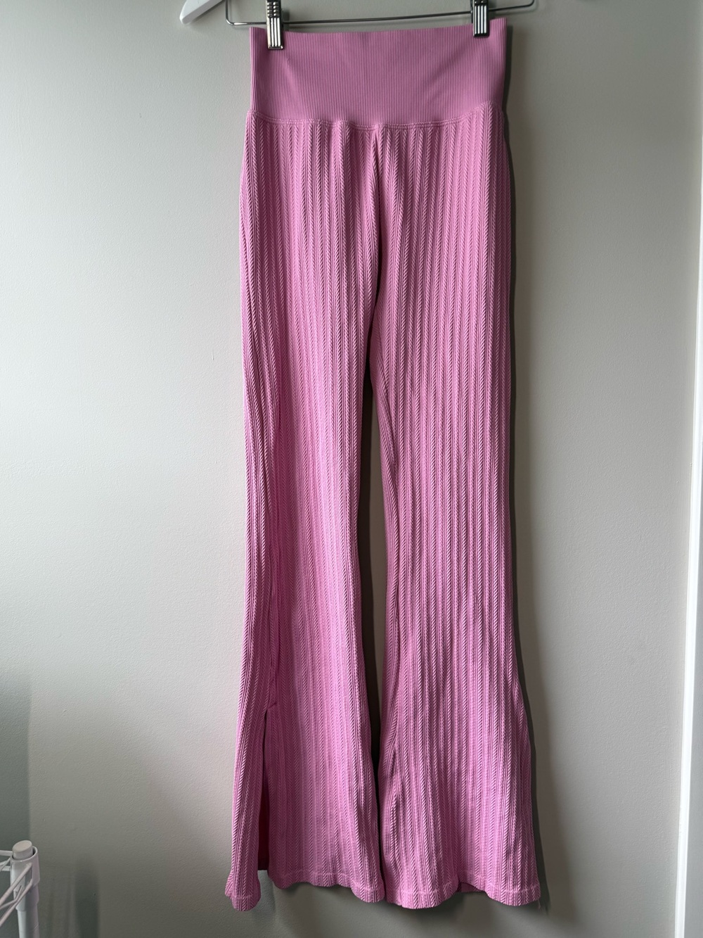 PINK Victoria’s Secret Pink Ribbed Flare Pants Size Small